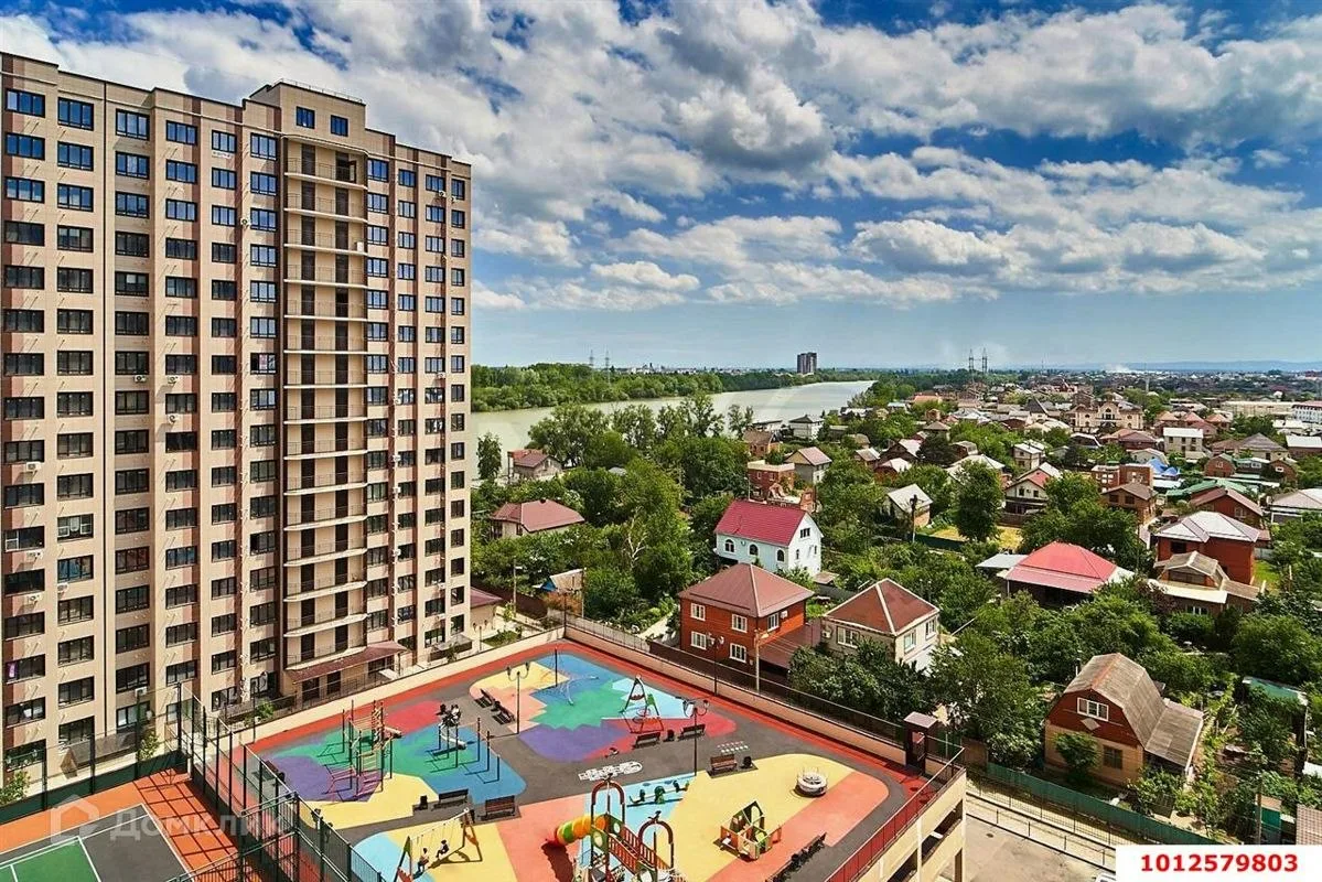 Жилой дом по адресу: Российская Федерация, Республика Адыгея, р-н Тахтамукайский, аул Новая Адыгея, ул. Береговая,1/6.